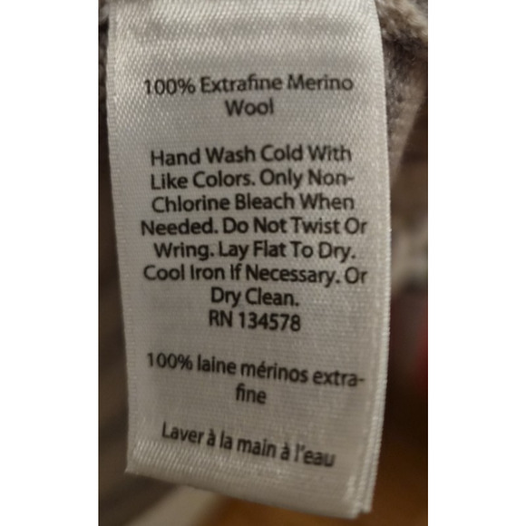 Vineyard Vines Merino Wool Fringe Poncho Cape Women's size M/L‎ - Picture 5 of 5